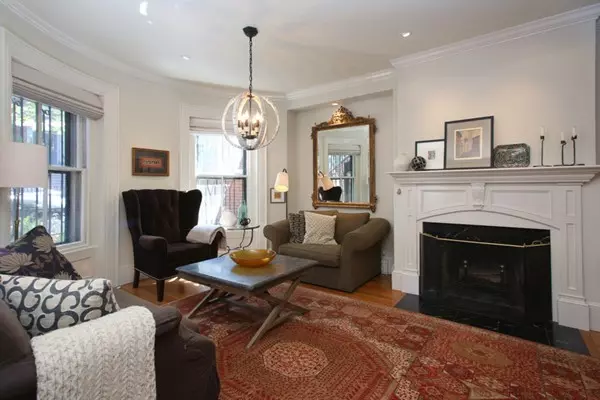 36 Concord Sq #A, Boston, MA 02118