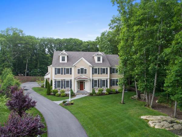 20 Deerfield Rd, Wellesley, MA 02481