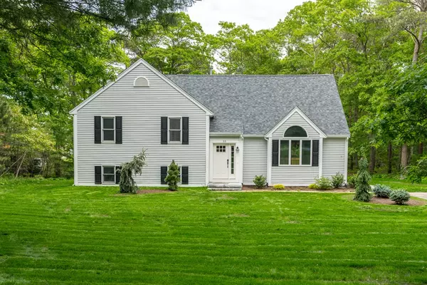 33 Redlands Road, Falmouth, MA 02536