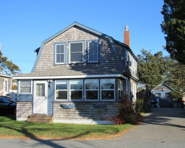 399 Circuit Ave, Bourne, MA 02559