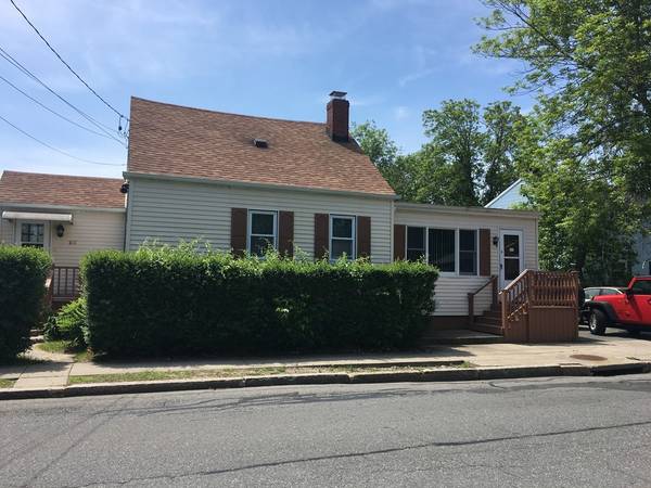 160 Parker St, New Bedford, MA 02740