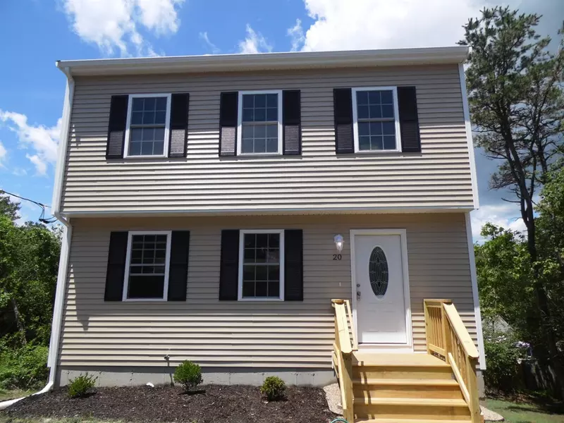 20 Leisure Ln, Wareham, MA 02538