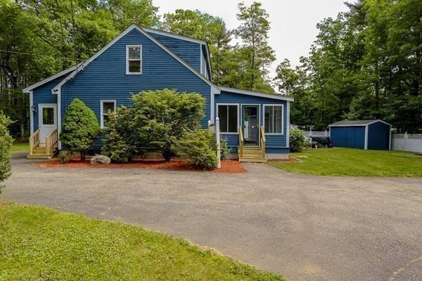 769 N Brookfield Rd, Oakham, MA 01068