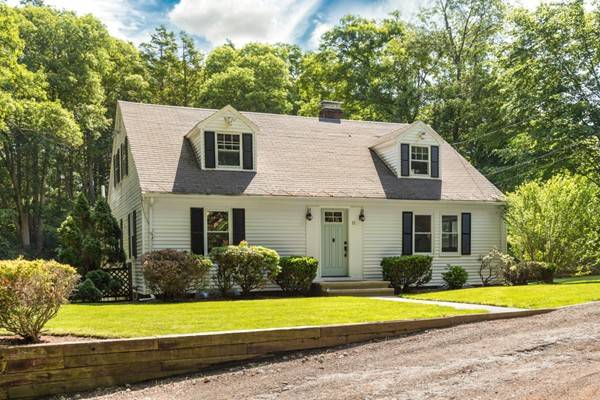 Wayland, MA 01778,11 Wampum Path