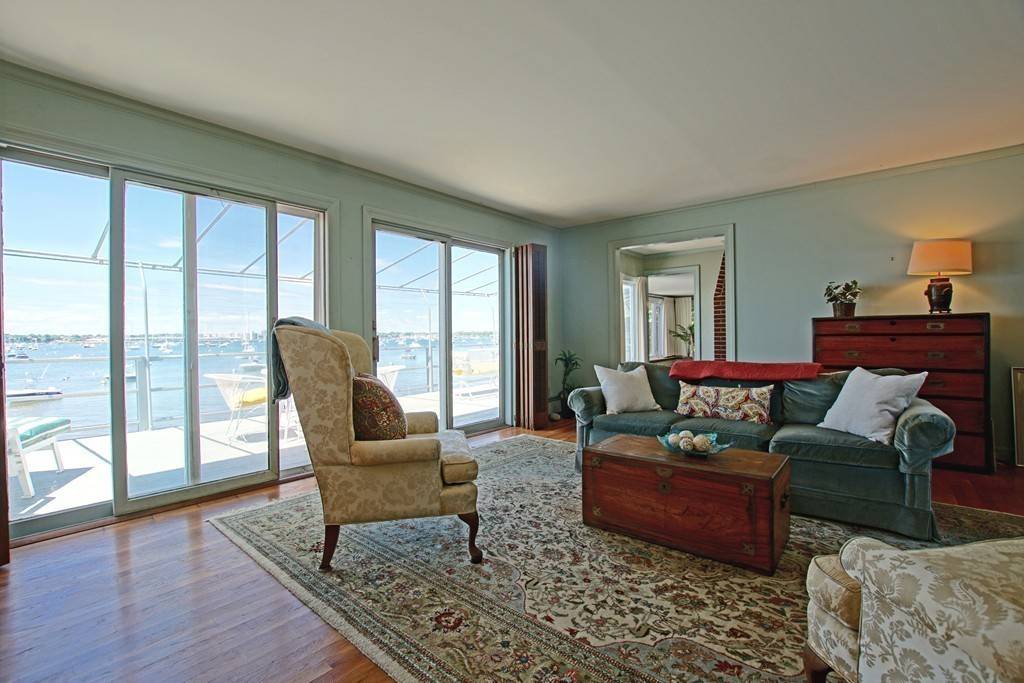 Marblehead, MA 01945,7 Sunset Rd