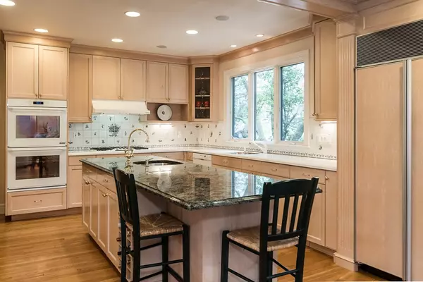 Brookline, MA 02445,9 Penniman Rd