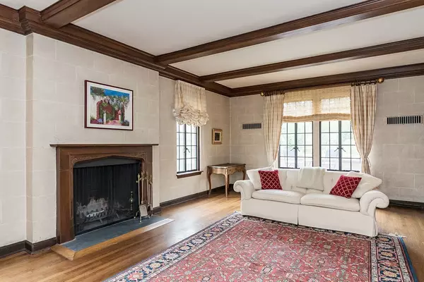 Brookline, MA 02445,9 Penniman Rd