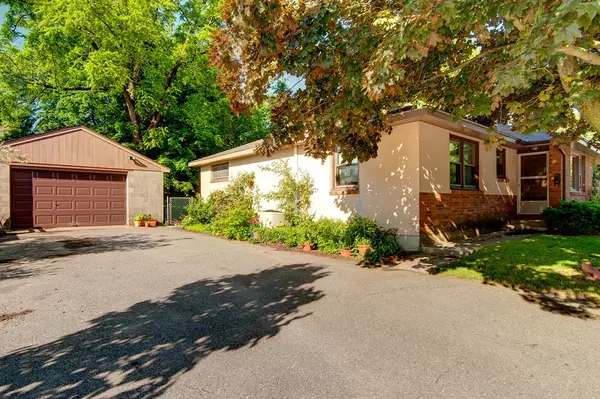 Worcester, MA 01606,15 Kennebec Street