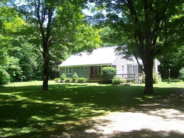 147 Hardwick Rd, Petersham, MA 01366