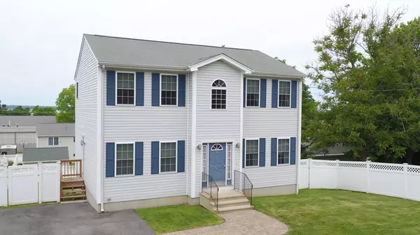 205 Ash St, Fall River, MA 02724