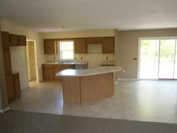 Falmouth, MA 02536,14 Pina Lane