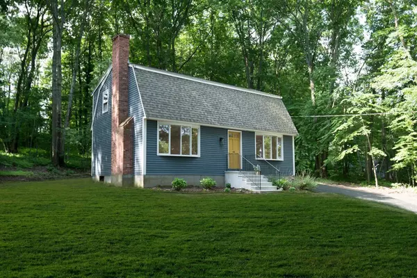 44 Dodge Road, Sutton, MA 01590