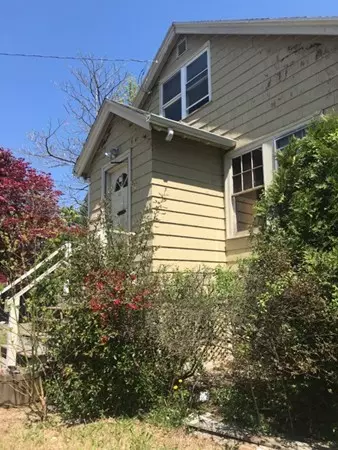 23 Forest St, Weymouth, MA 02190