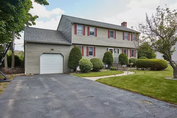 Peabody, MA 01960,2 Samos Cir