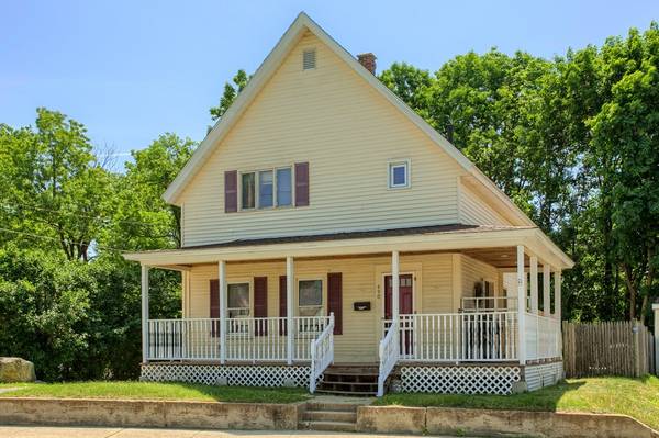 490 Pleasant St, Gardner, MA 01440