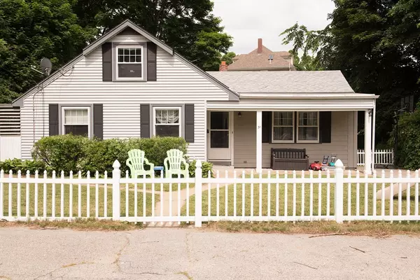 31 Randall Ave, Weymouth, MA 02189