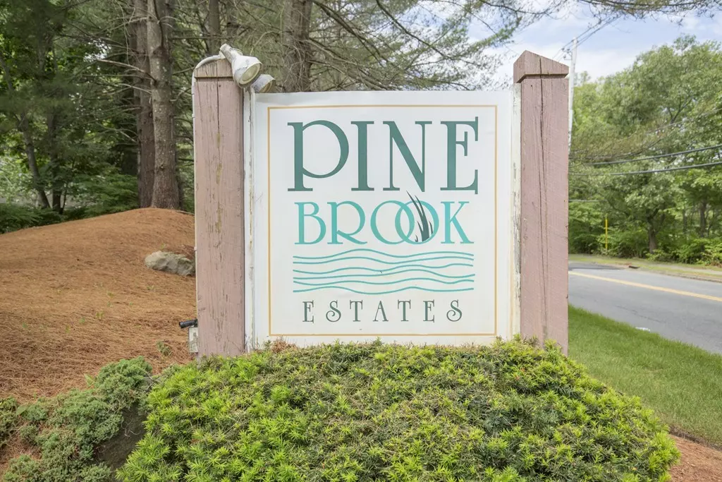 Peabody, MA 01960,402 Pine Brook Dr. #402