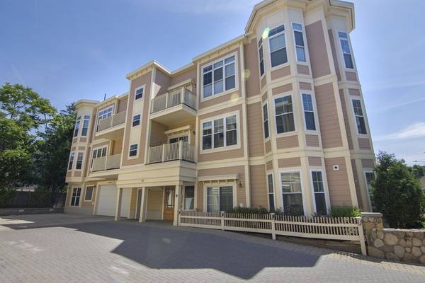 69 Bolton Street #101, Cambridge, MA 02140