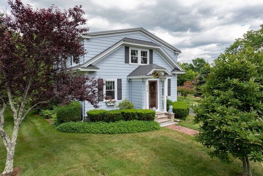 879 Mount Hope St, North Attleboro, MA 02760