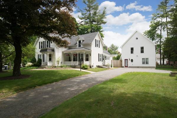 57 Hartford Ave N, Upton, MA 01568