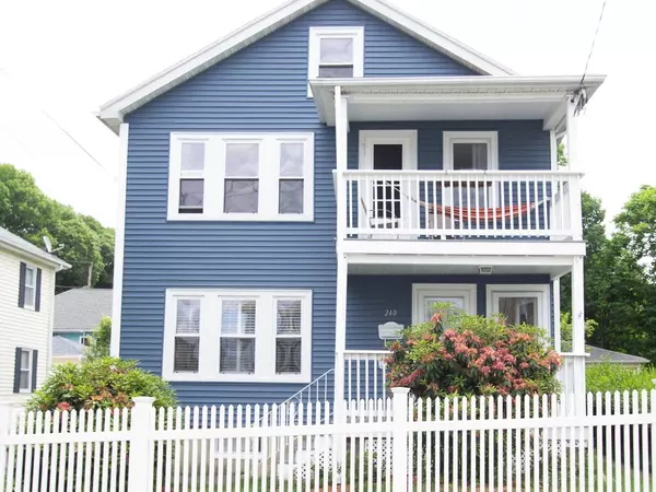 240 Kittredge St #1, Boston, MA 02131