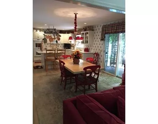 Southbridge, MA 01550,121 Country Club Pl