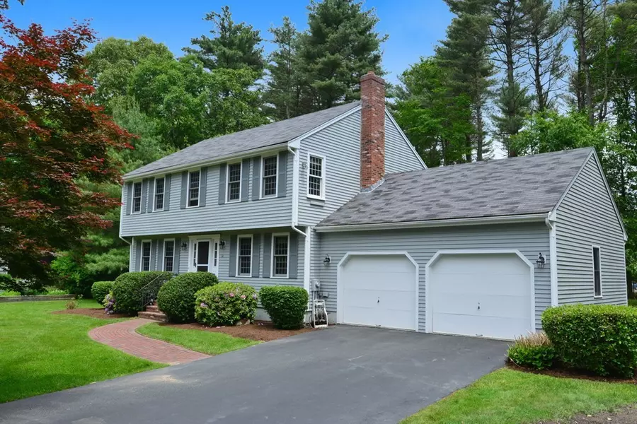 14 Trowbridge Lane, Mansfield, MA 02048