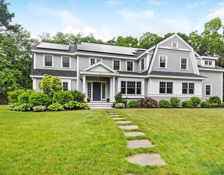 111 Martin Road, Concord, MA 01742