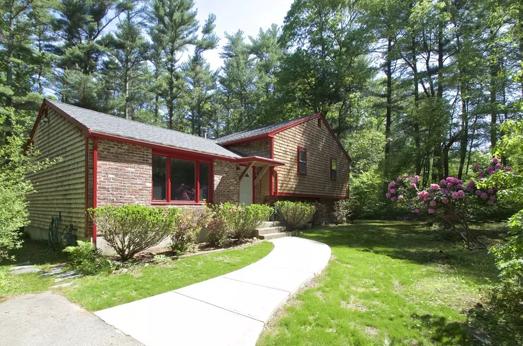 Pembroke, MA 02359,15 Abbey Rd
