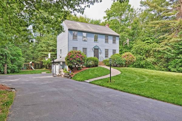 338 Maple St, Franklin, MA 02038