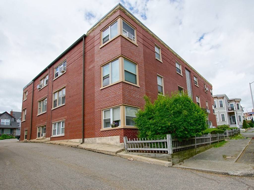 30 Ocean St #11, Lynn, MA 01902