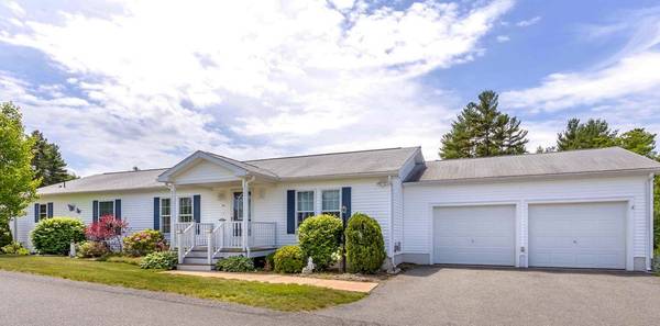 303 Lantern Lane, Middleboro, MA 02346