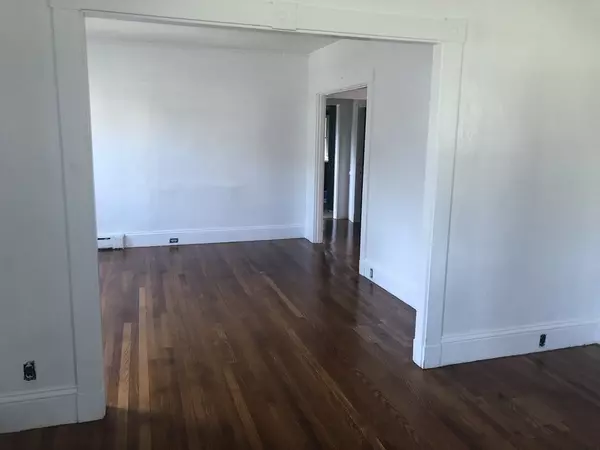 Fairhaven, MA 02719,216 Main St