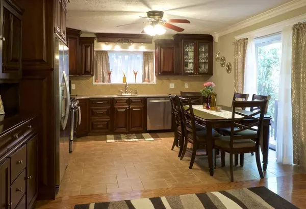 Salem, MA 01970,18 Bengal Ln #18