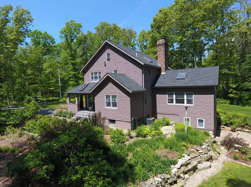 397 Drift Road, Westport, MA 02790