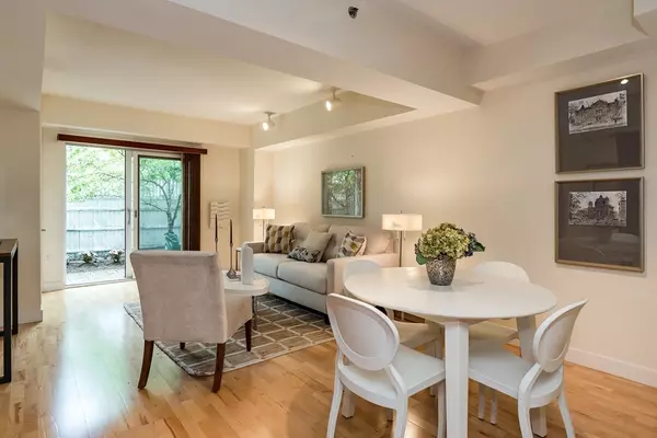 369 Franklin Street #102, Cambridge, MA 02139