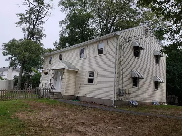 1104 Waverly St, Framingham, MA 01702
