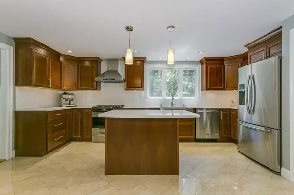Andover, MA 01810,9 Farrwood Drive
