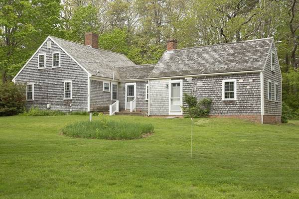 420 Washington St, Duxbury, MA 02332