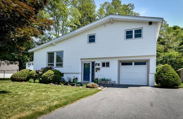 9 Fairbanks Road, Framingham, MA 01701