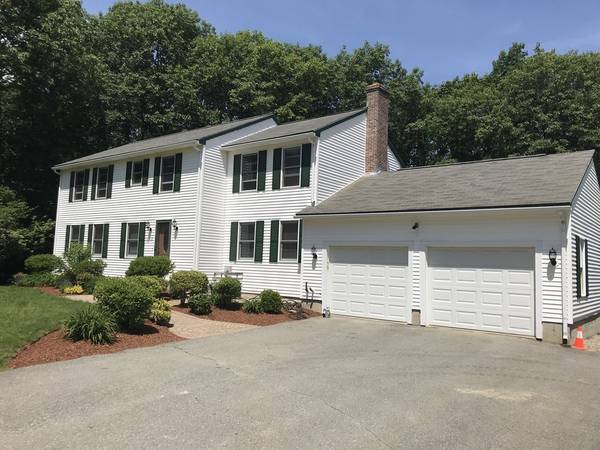 2 Blueberry Hill Ln, Westminster, MA 01473