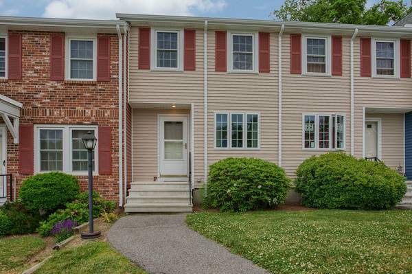 32 Fox Meadow #F, Leominster, MA 01453