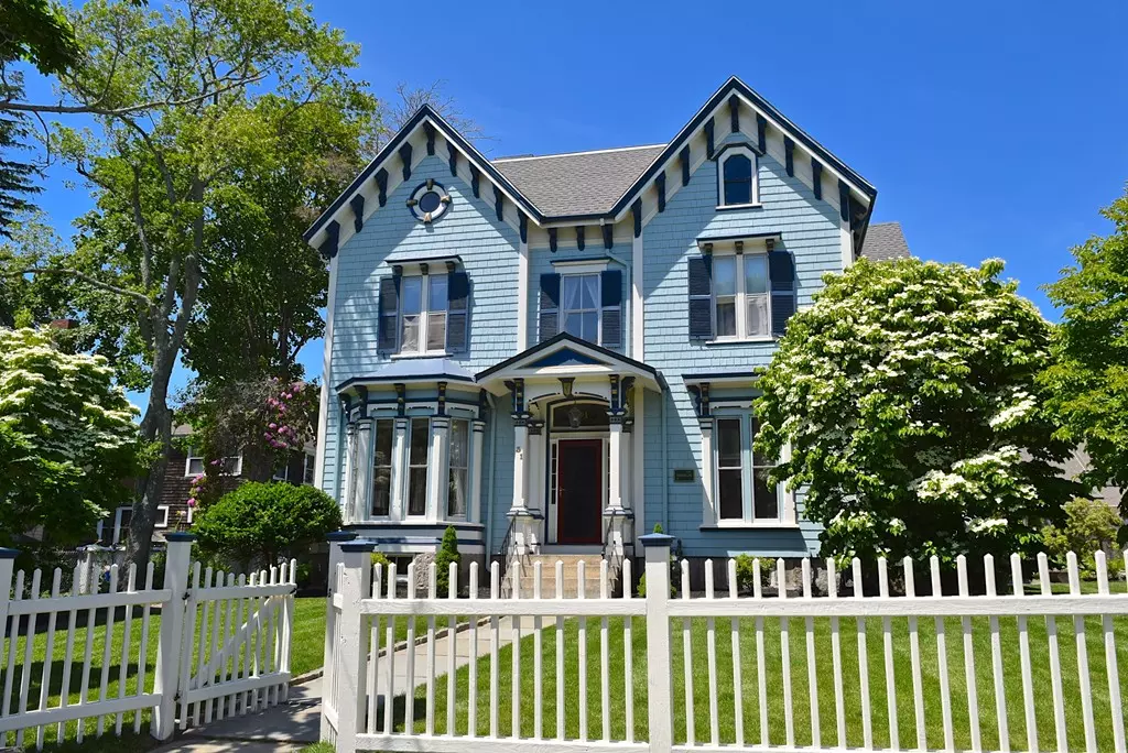 New Bedford, MA 02740,31 Maple Street