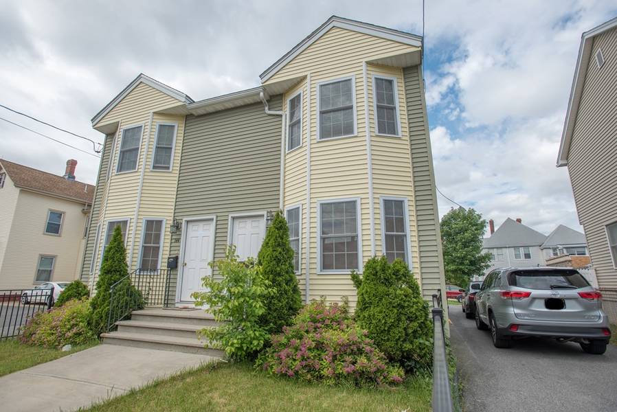 146 Bucknam St #R, Everett, MA 02149