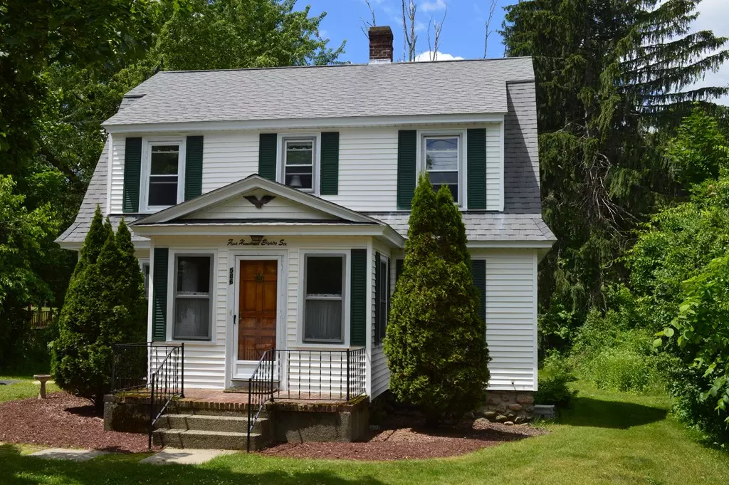 West Boylston, MA 01583,586 Prospect St