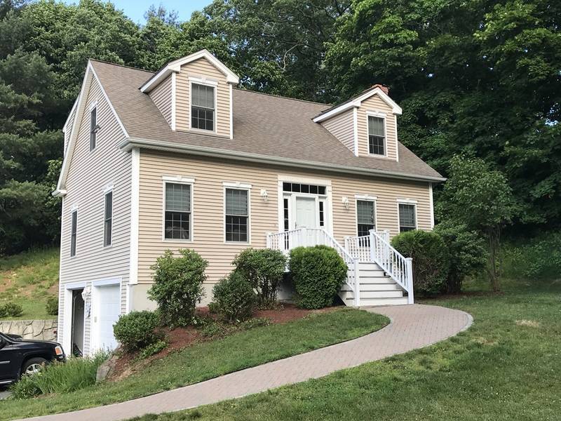 141 Farm Street, Blackstone, MA 01504