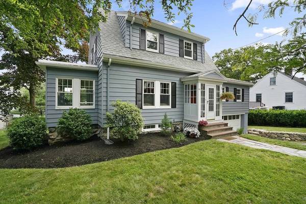 46 Farmcrest Ave, Lexington, MA 02421