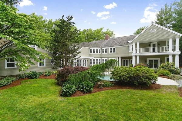 2 Hampton Rd, Lexington, MA 02421