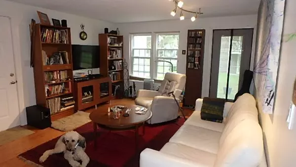 Natick, MA 01760,12 Walden Dr #14