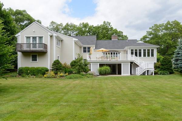 35 Norwich Rd, Wellesley, MA 02481